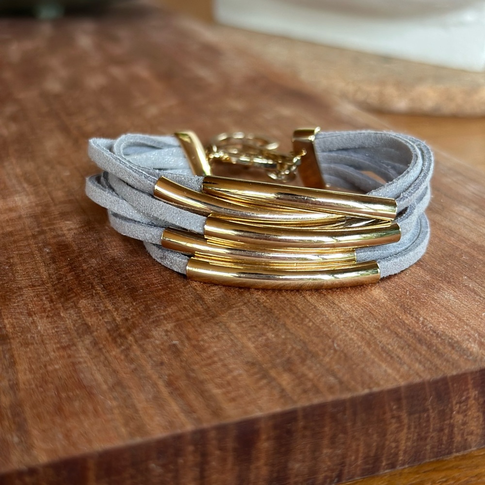 BCBG GREY GRAY BEIGE GOLD BANGLE BRACELET SUEDE BOHO CHIC